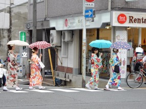 Kimono Ladies