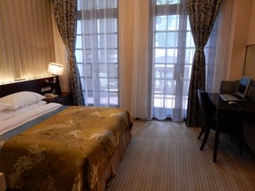 Balcony Room