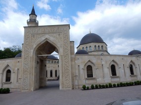 Gate