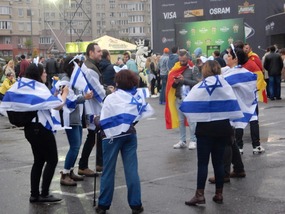 Israeli Fans Again