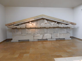 Arch Statues