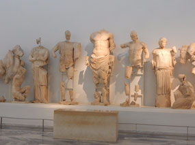 Statue Heights