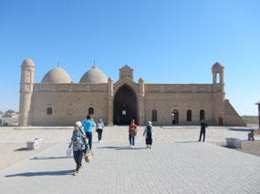 Aristanbab Mausoleum