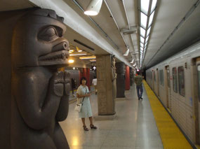 Toronto Museum Subway