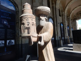 Statue