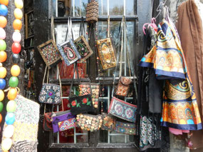 Souvenirs