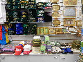Caps