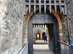 Gate