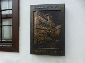 Plaque