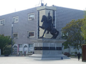 Skenderbeg Monument