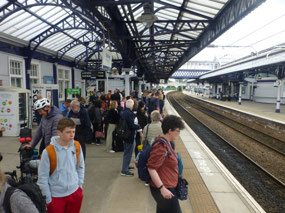 Crowds at Stirling