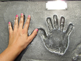 Manos- hands
