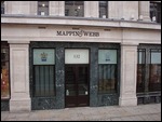 store where Queen and Prine buy their clothes