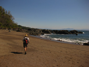 Beach walking to the trail slightly inland 
