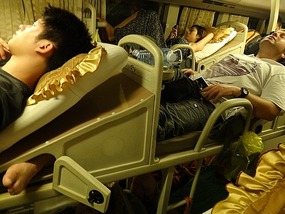 Too small beds on bus !!