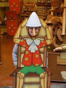 Alice at Pinocchio shop