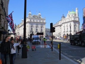 Regent St from Piccadilli Circus