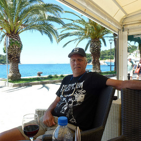 Having a beverage in Cavtat cafe