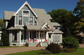 B&B