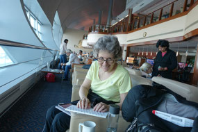 Blogging in one of the smaller Emirates lounges