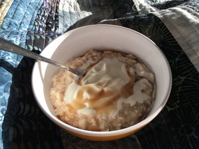 Porridge with yoghurt and maple syrup this morning