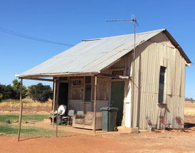 Tar pot's home, the original courthouse.