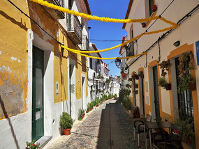 Moura