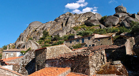 Hilltop from our room at Casa do Chafariz