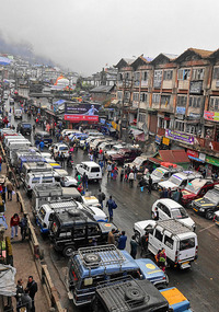 Rain rolled in as we waited in Darjeeling