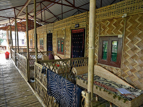 Hut Accommodation  La Maison De Ananda