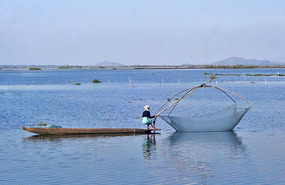 Net fishing on Loktok