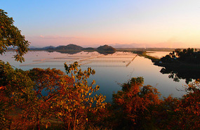Takmu Lake Sunset