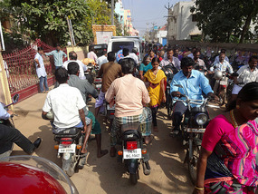 Mind the Gap! - Trichy Traffic