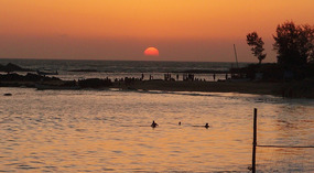 Om Sunset