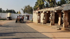 Ruins are scattered all around Hampi