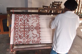 Ikat at Pertenunan Setia Cap Cili in Gianyar