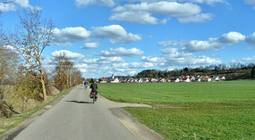 Riding day almost done as Hiro & Mi enter Ennetach