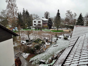 Tee-Shirt Weather Yesterday, Now Snow 