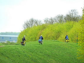 On the dyke near Vohburg