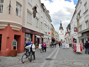 Walking the Krems Shopping Street