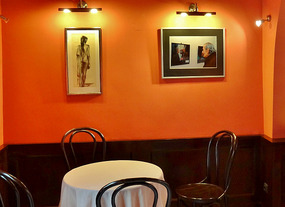 El Greco Art Cafe, Gallery and Guesthouse