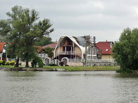 A modern looking home along the Donau