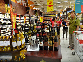 Wine Tasting at Carrefour