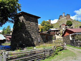 Tusheti Tower Hotel (l) in Zemo (upper) Omalo