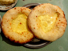 Kachapuri (Georgian cheese pie)