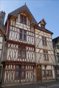 Troyes