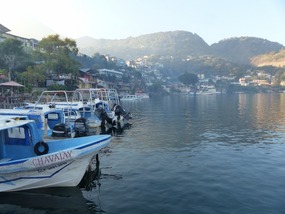 Lage de Atitlan at San Pedro La Laguna