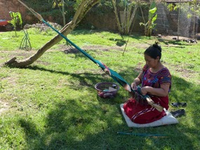 Backstrap Loom in Acul