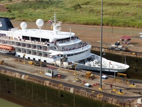 Miraflores Locks