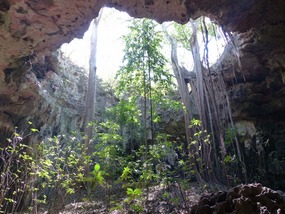 Surface Opening, Grutas Laltun